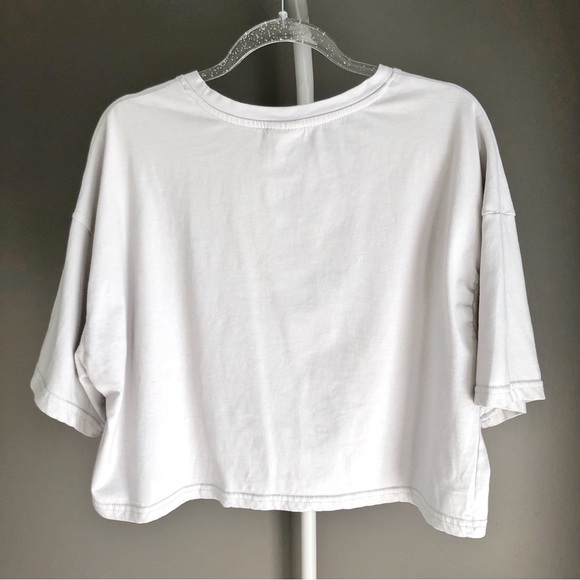 Hello Kitty Oversized Crop Top Graphic Gray T Shirt. - Picture 2 of 11